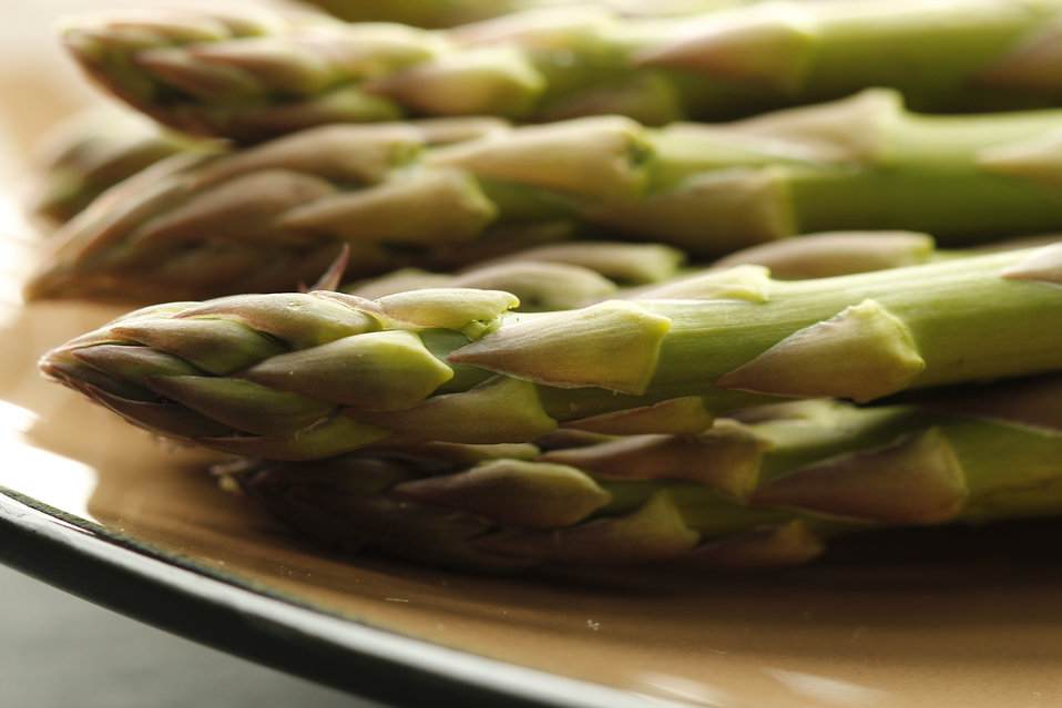 The greener and healthier way to store your asparagus
