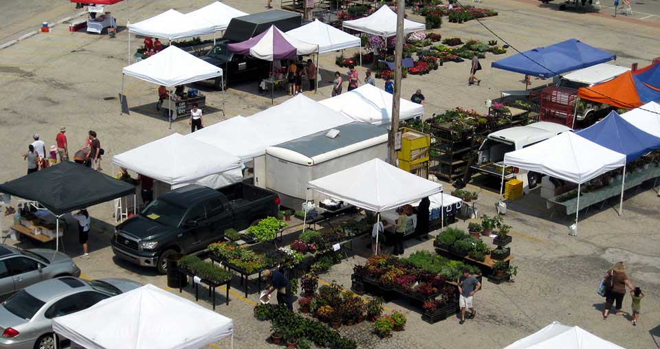 60 vendors makes this season of the Downtown Evanston Farmers Market the biggest ever.